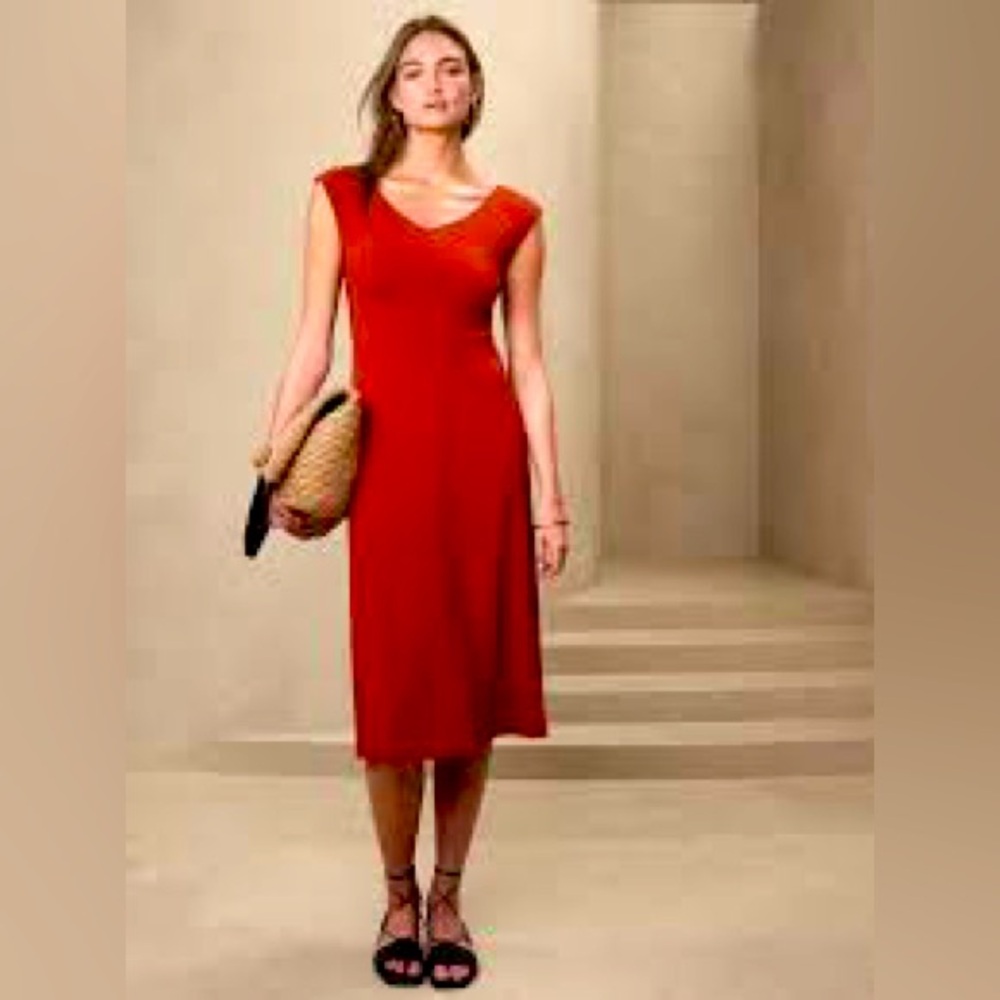 Banana Republic Factory Cross-back knit midi dress